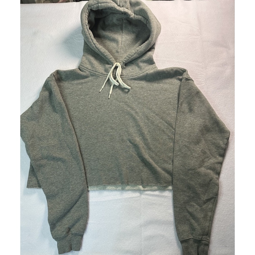 Wild Fable Medium Cropped Sweatshirt Pull Over Long Sleeve